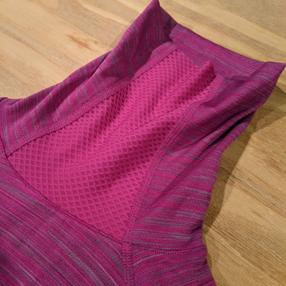 Under Armour Cold Gear Running Shirt - Picture 4 of 6